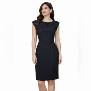 🌙✨ Tahari “Julie” Black Sleeveless Bow-Accent Sheath Dress — Size 6 (NWT)